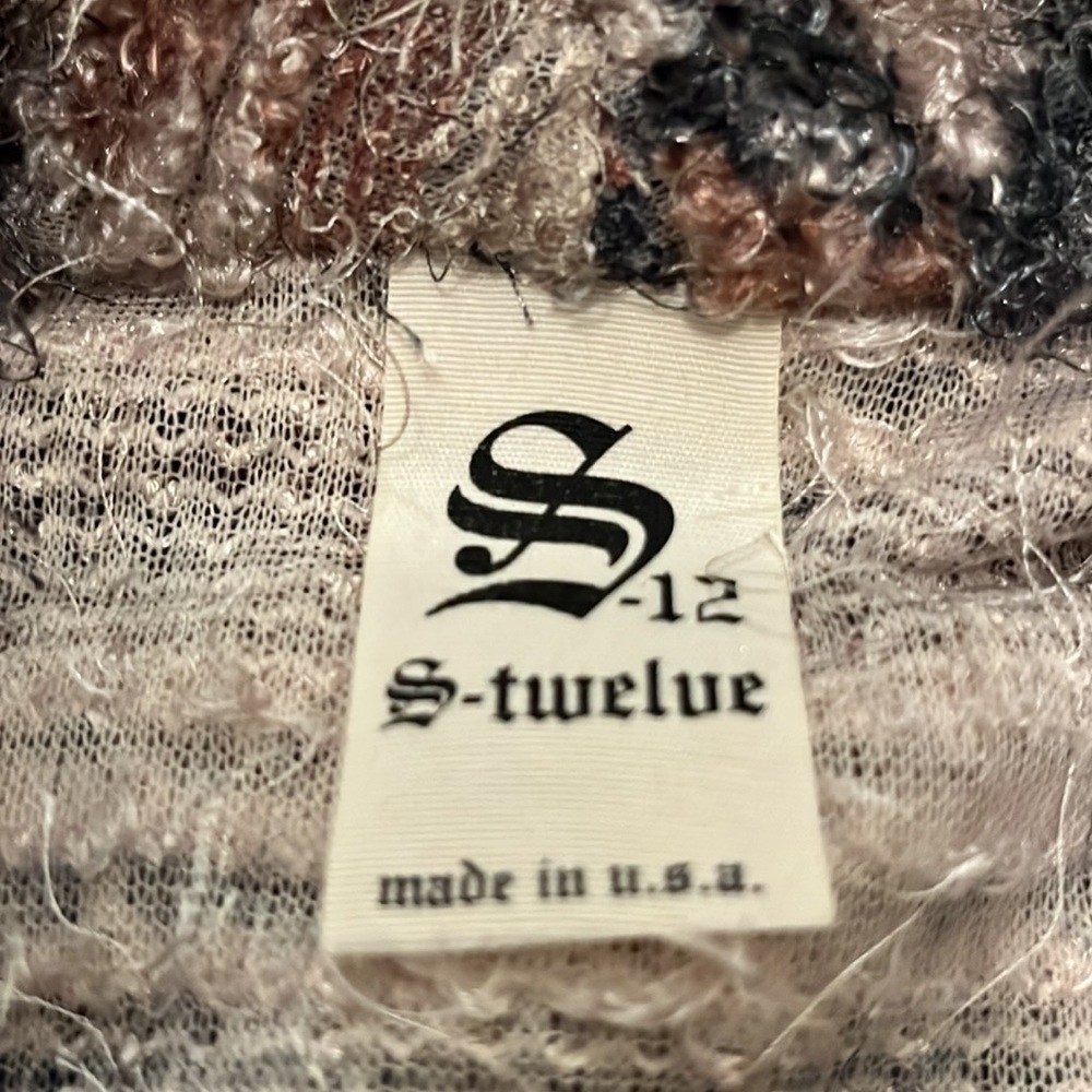 𝅺s Twelve Cardigan - Picture 5 of 5